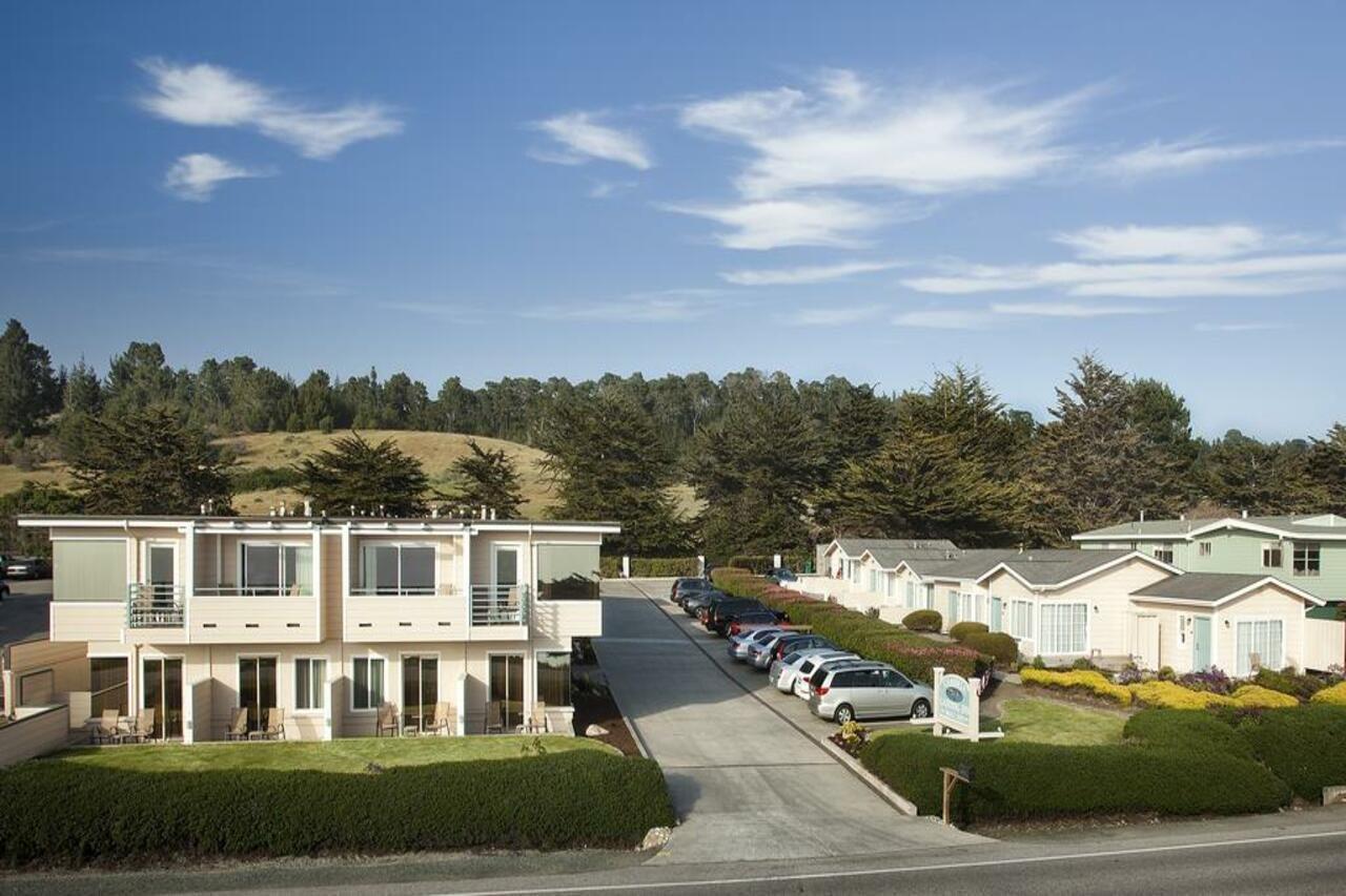 Cambria Landing Inn And Suites Екстериор снимка