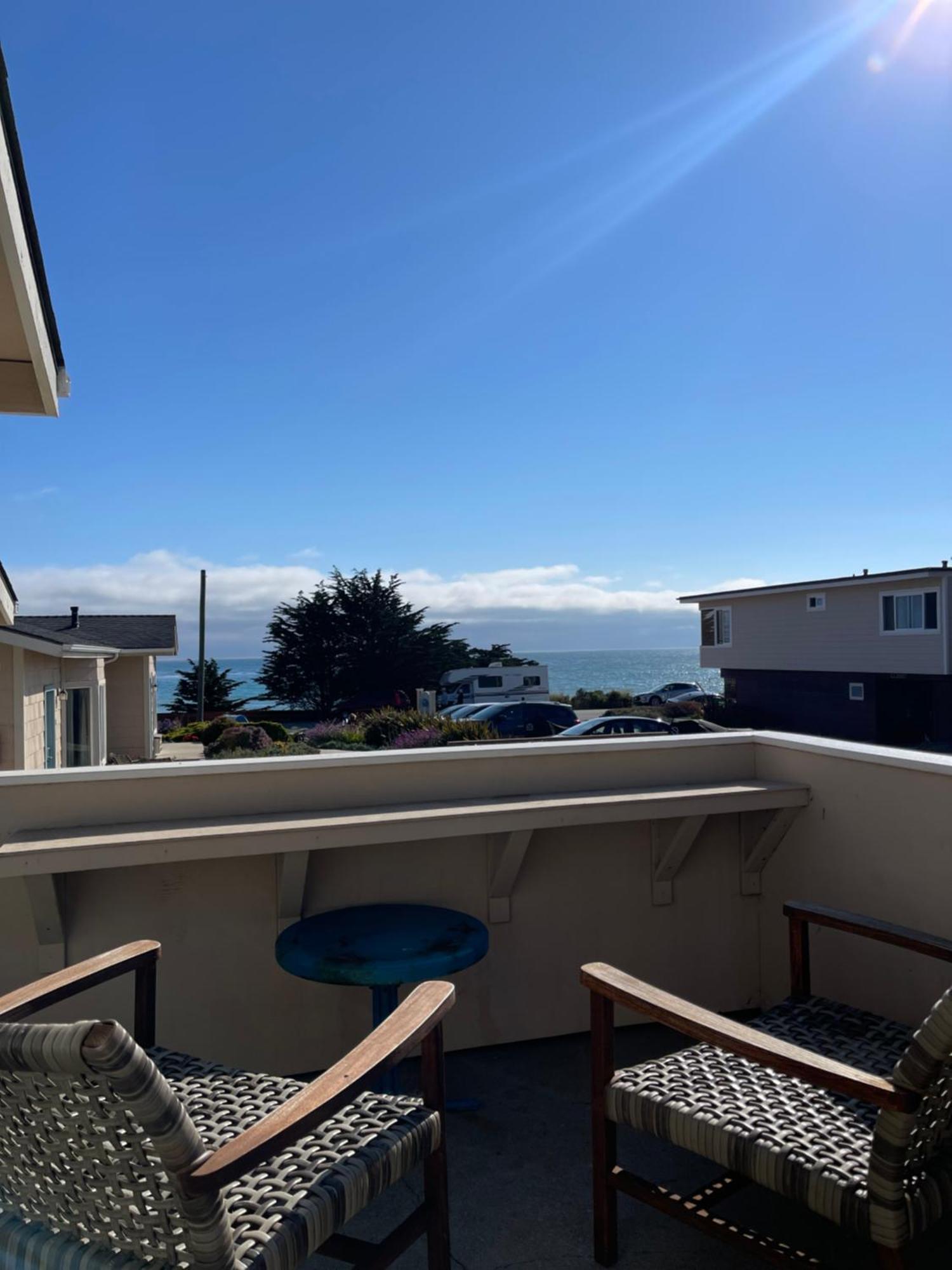 Cambria Landing Inn And Suites Екстериор снимка