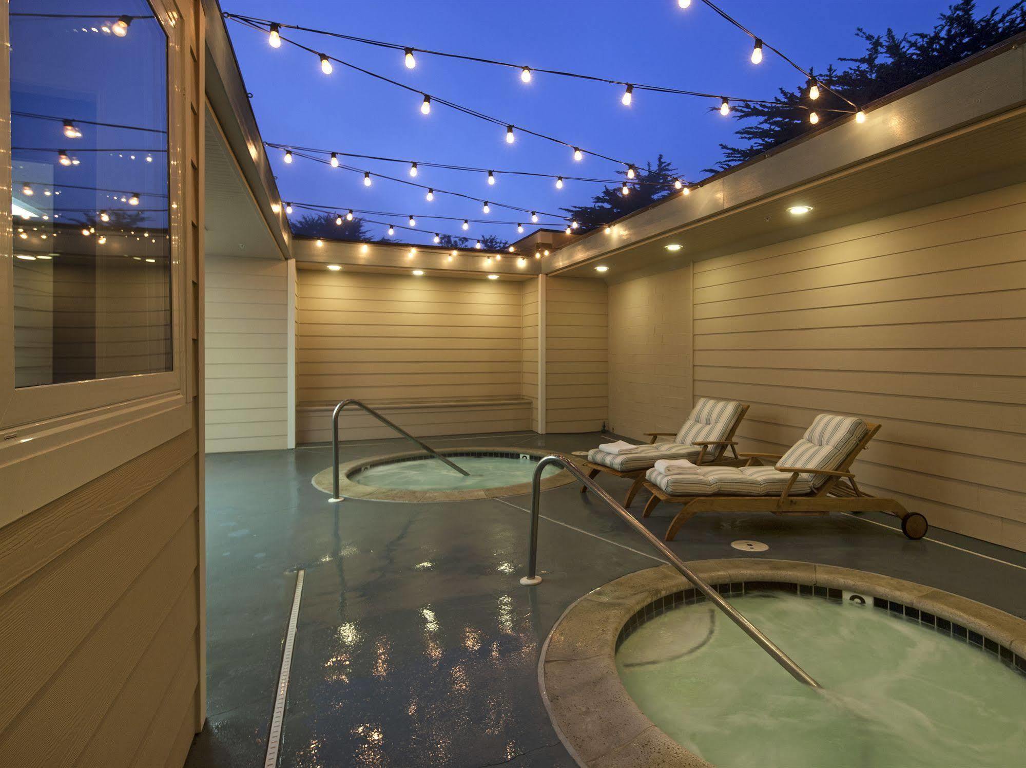 Cambria Landing Inn And Suites Екстериор снимка